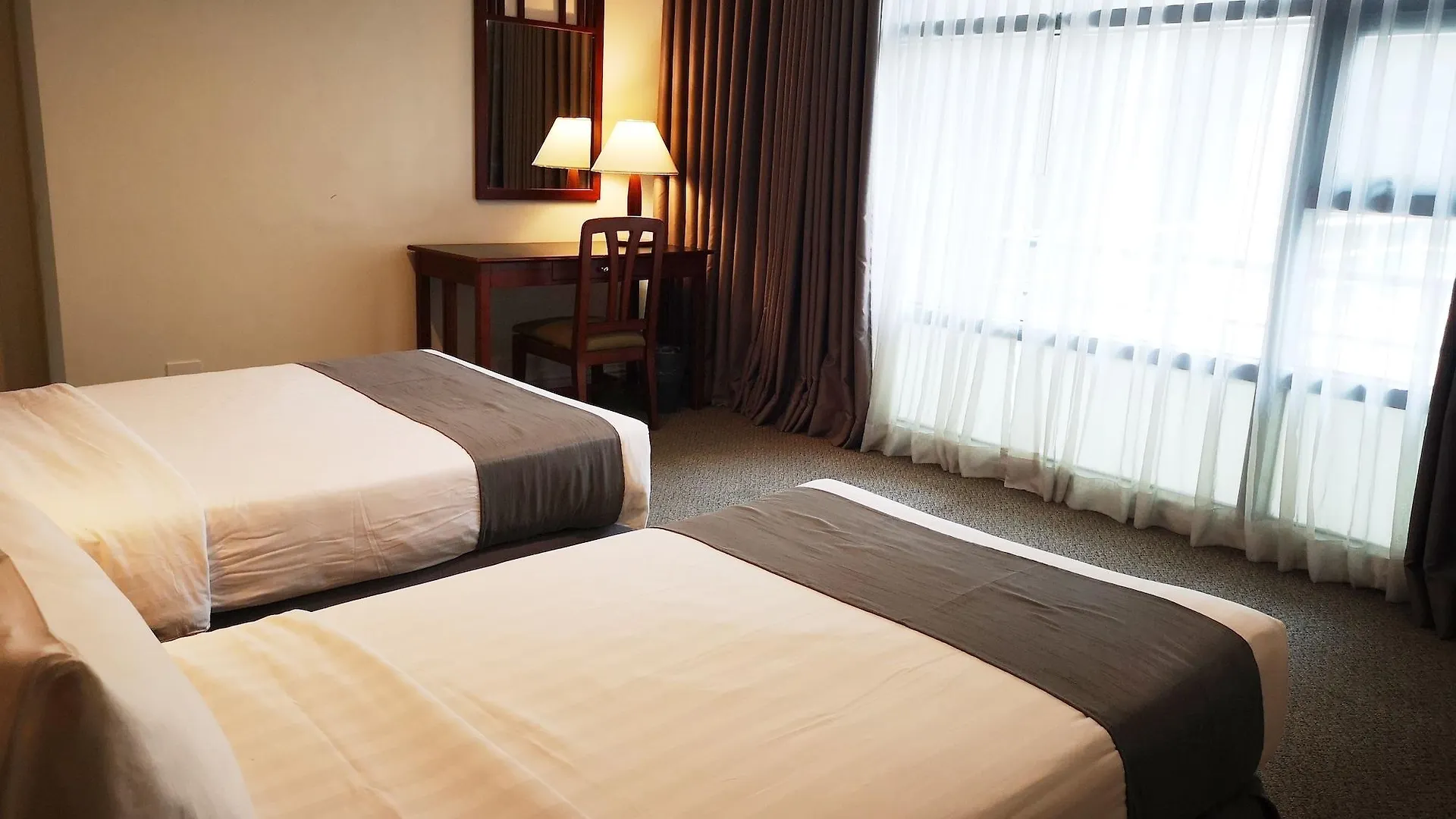 Infinity Tower Suites Makati City Hotel