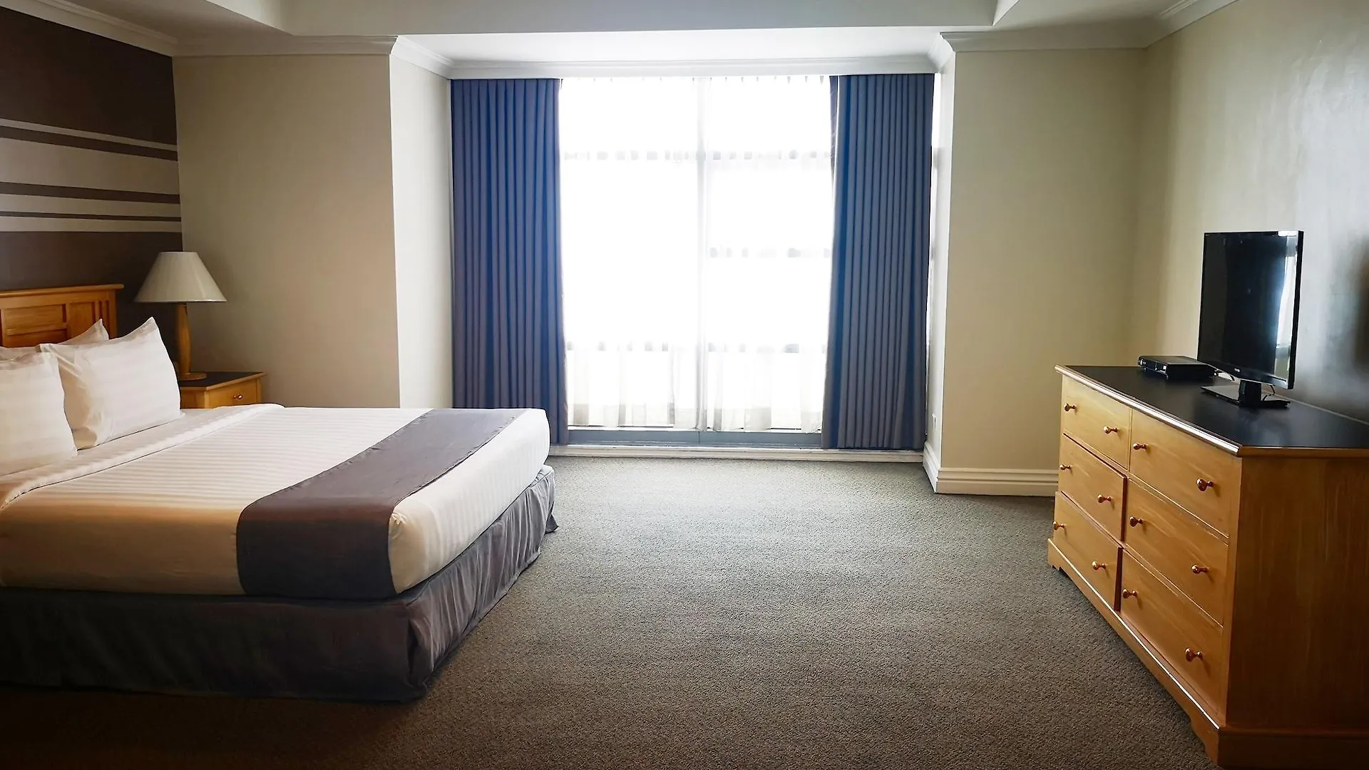 **** Hotel Infinity Tower Suites Makati City Philippines